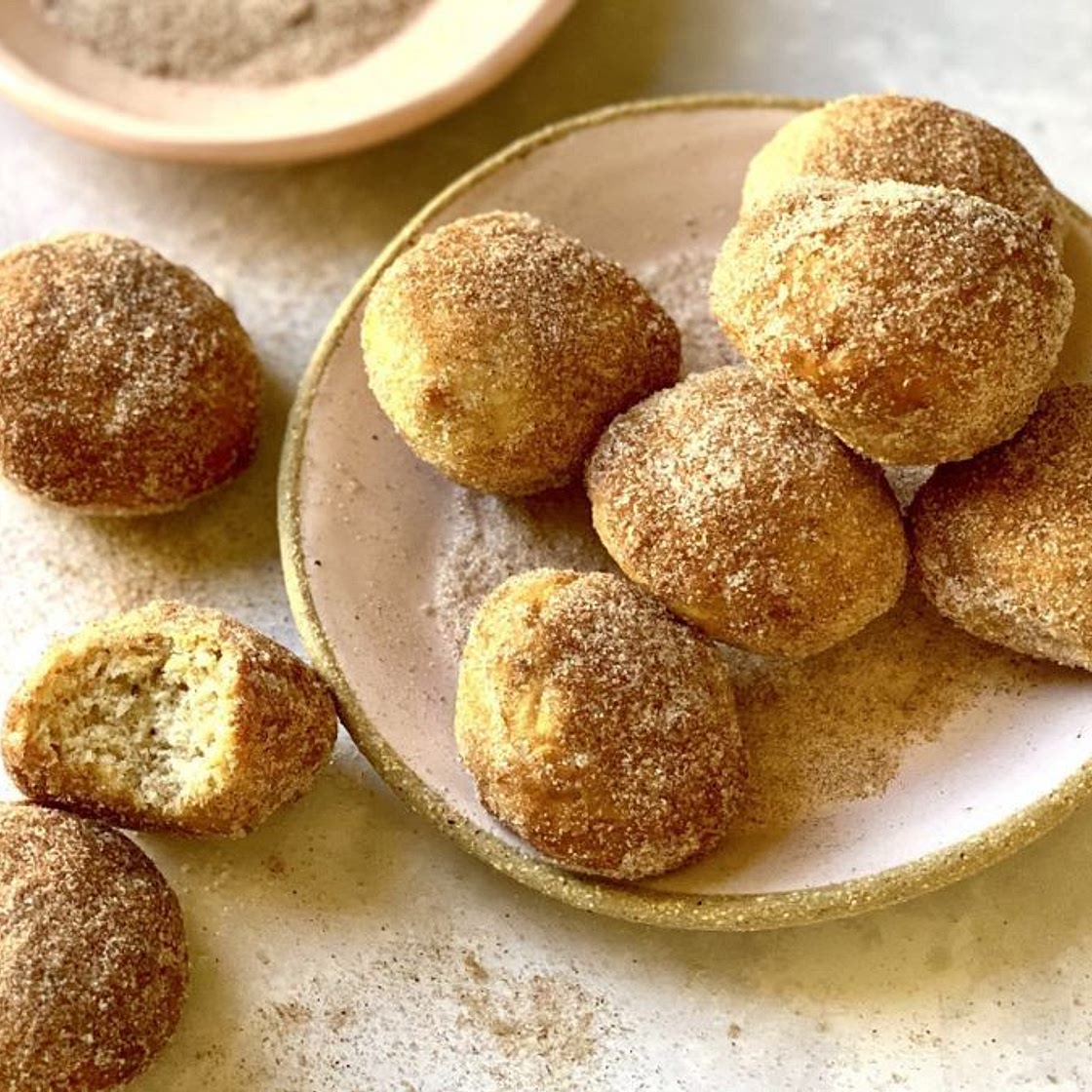 Air fryer banana doughnut balls recipe