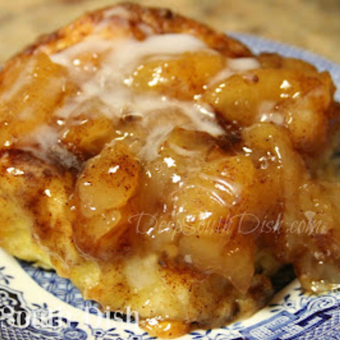 Easy Apple Pie Skillet Biscuits