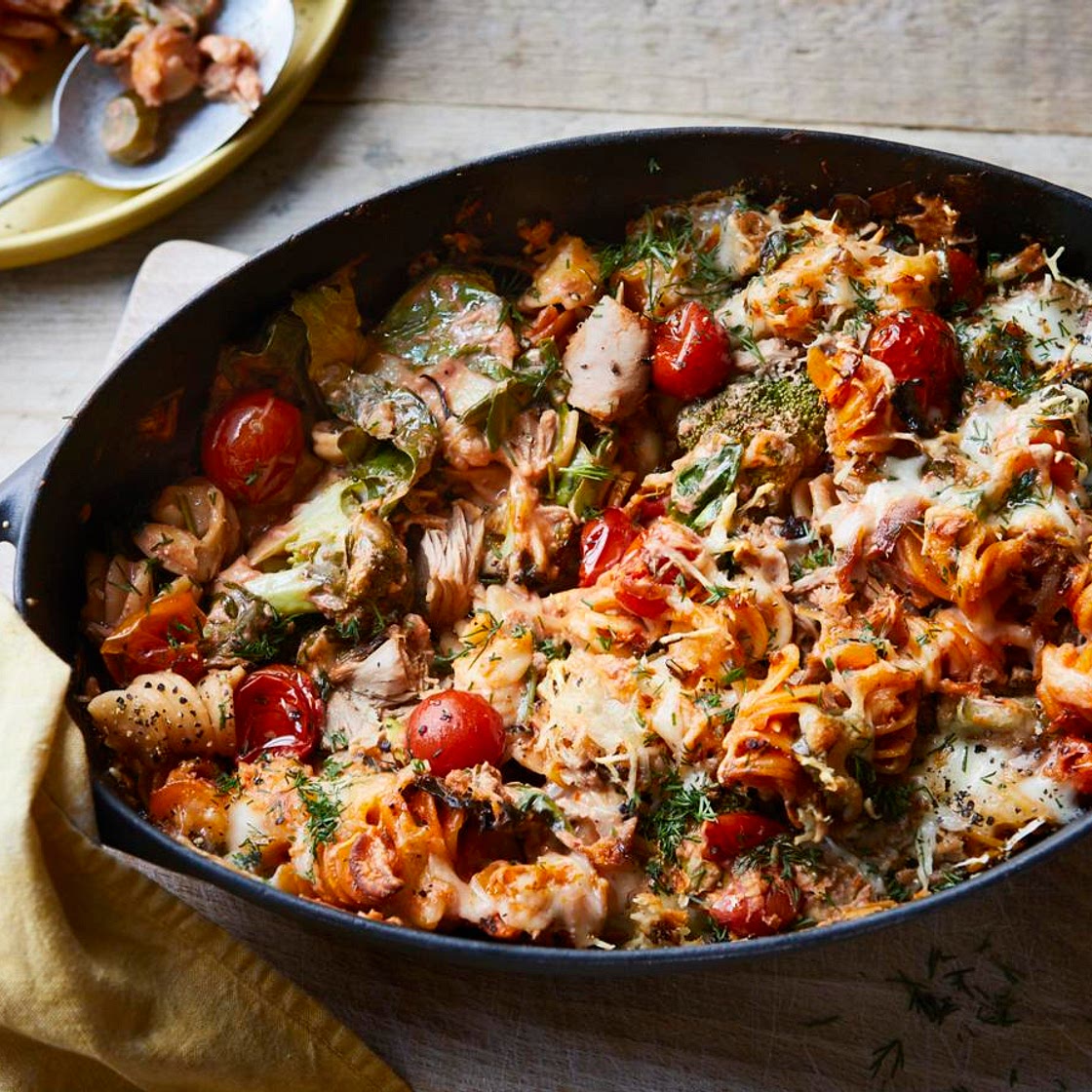 Healthy tuna pasta bake