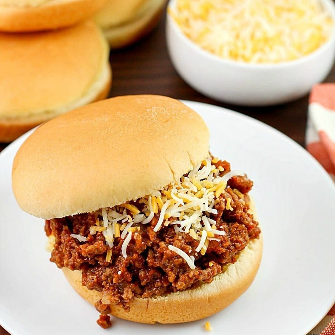 Easy Crock Pot Sloppy Joes