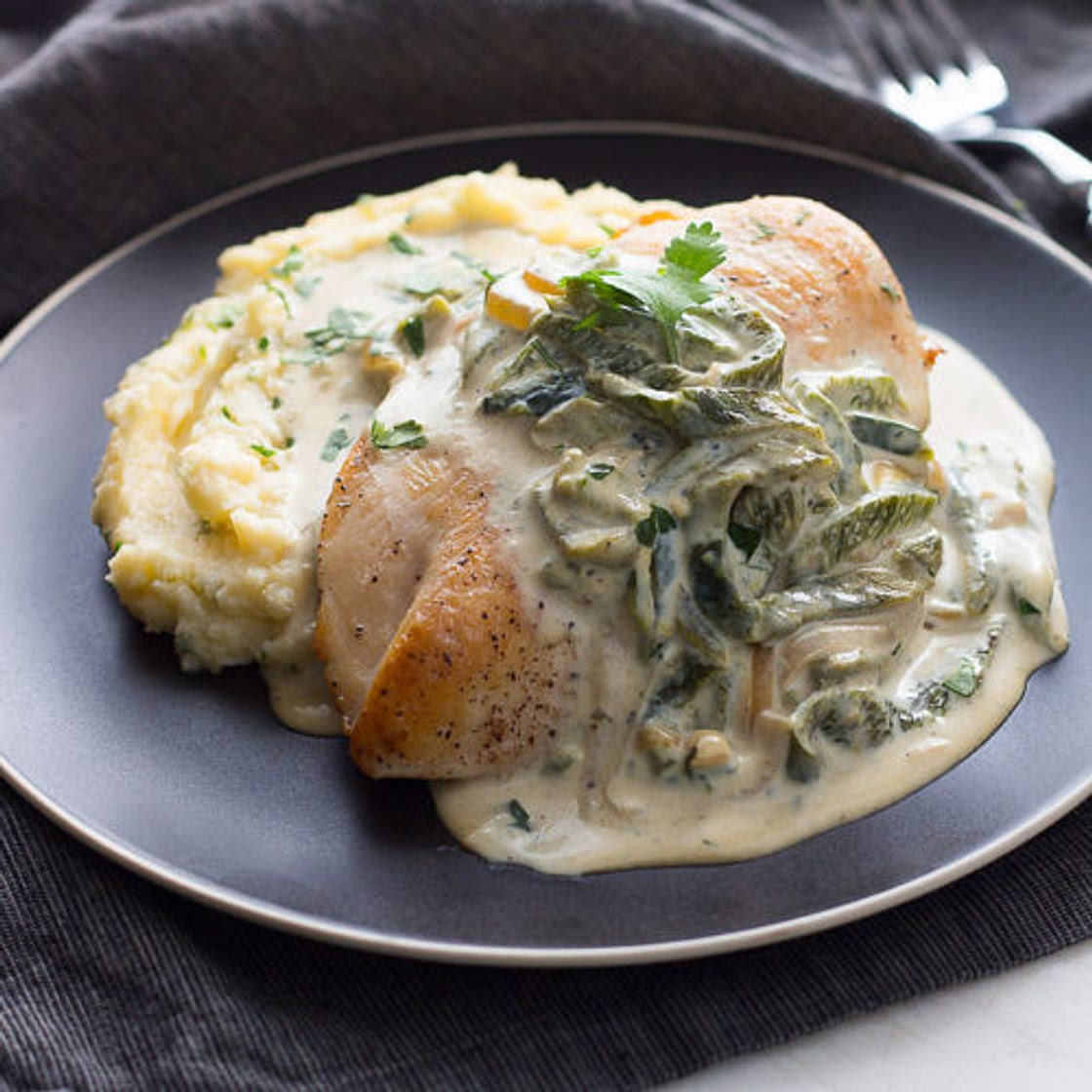 Chicken with Poblano Peppers and Cream