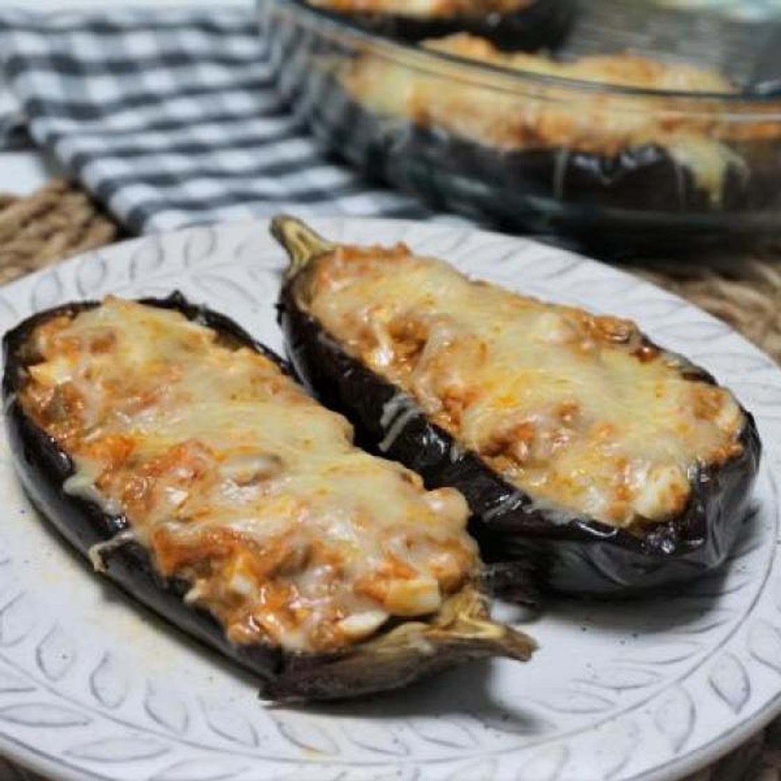 Receita de Berinjela recheada no microondas
