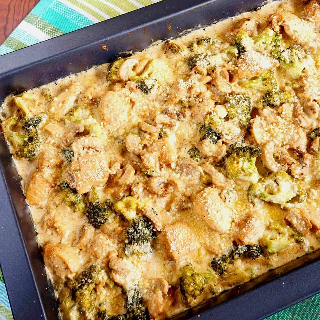 Keto Chicken Broccoli Casserole with Cream Cheese