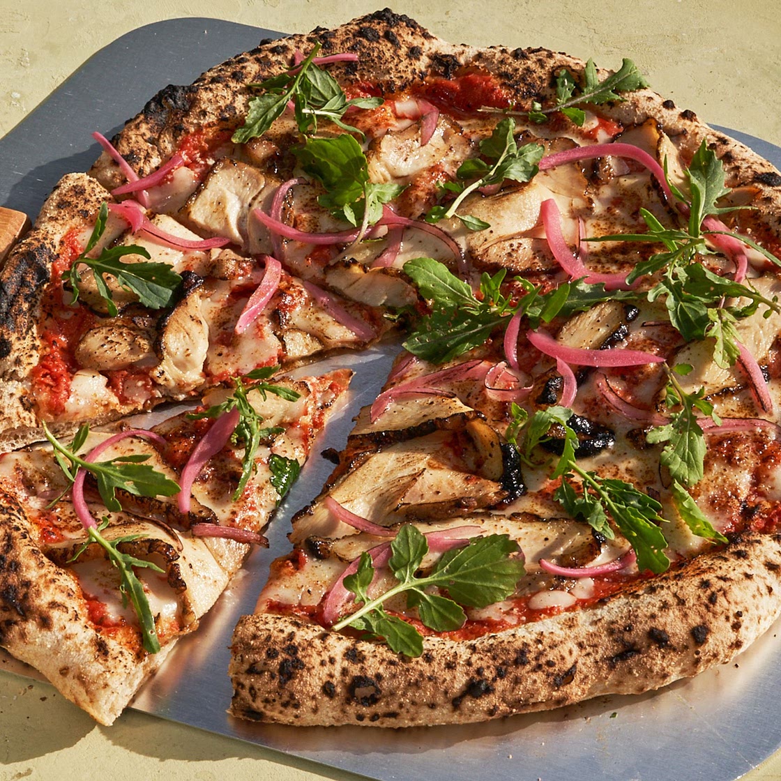 Grilled Chicken Pizza With Vodka Sauce