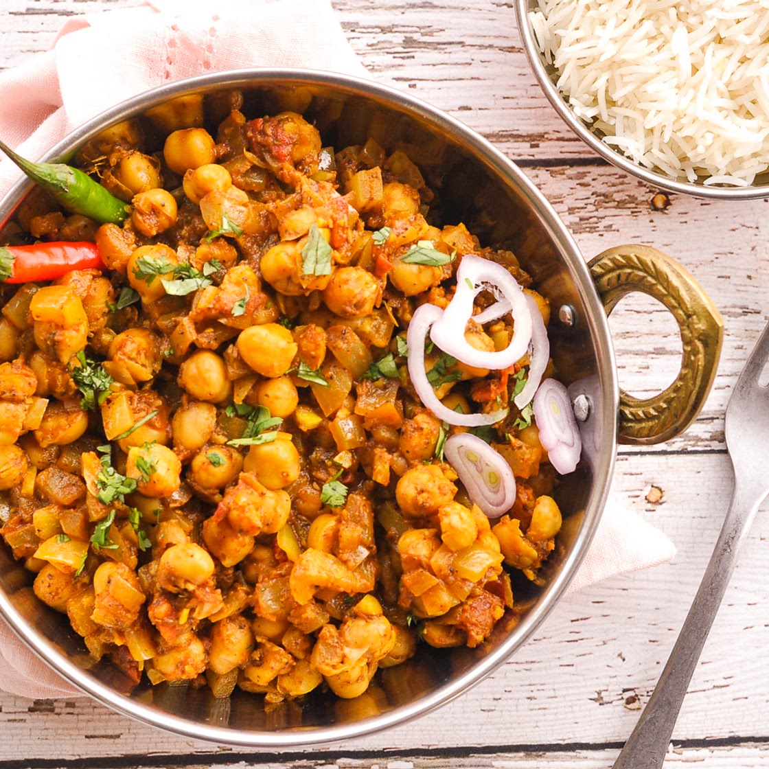 Chana Masala (Curried Chickpeas)