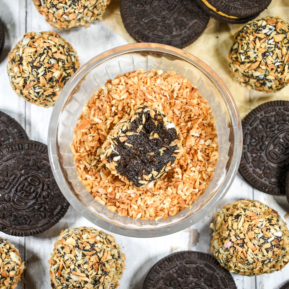 Toasted Coconut Oreo Truffles