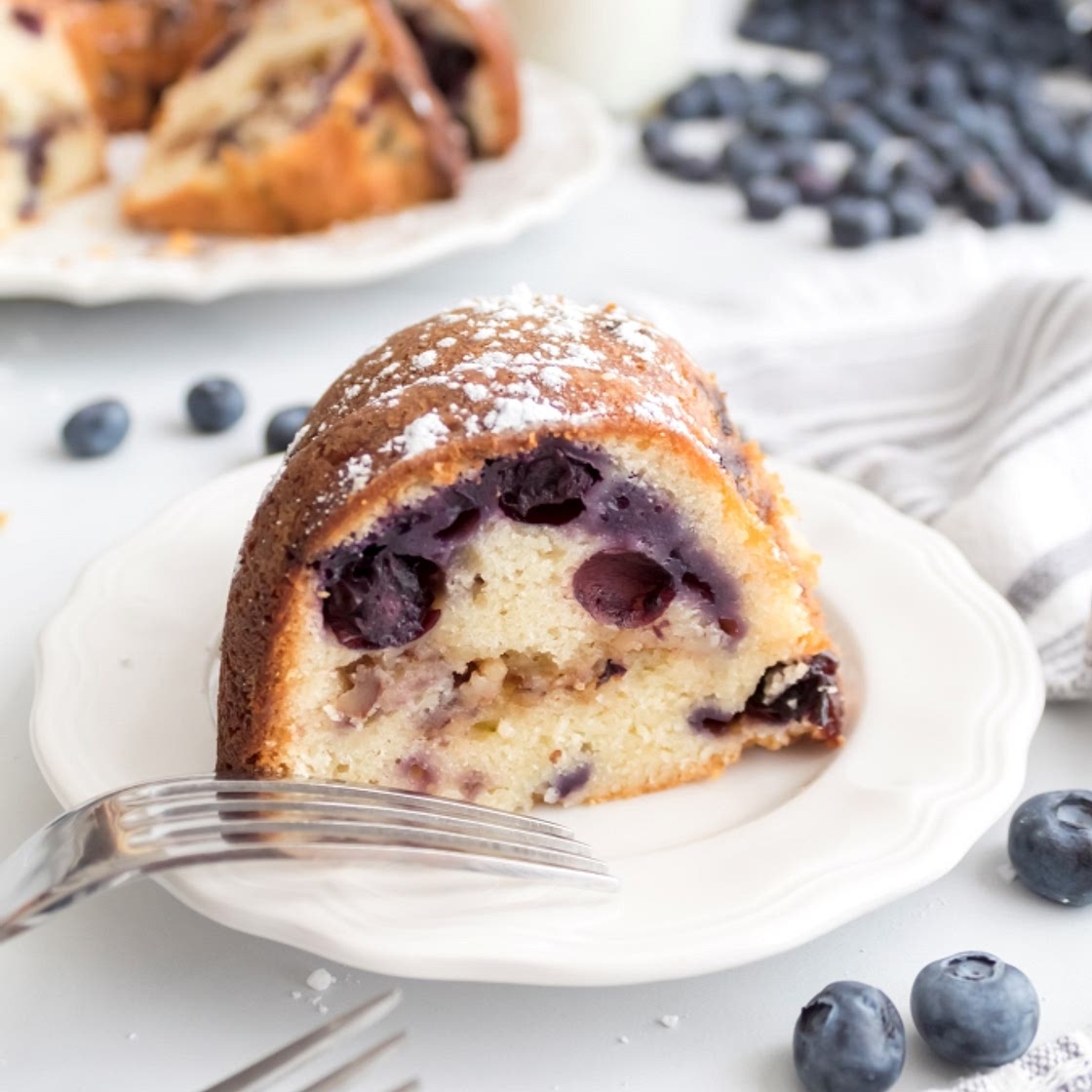 Blueberry Sour Cream Coffee Cake