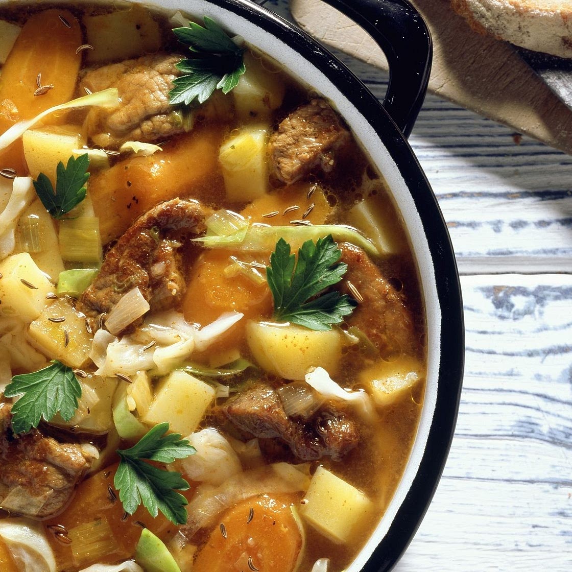 Gemüse-Gulasch-Eintopf