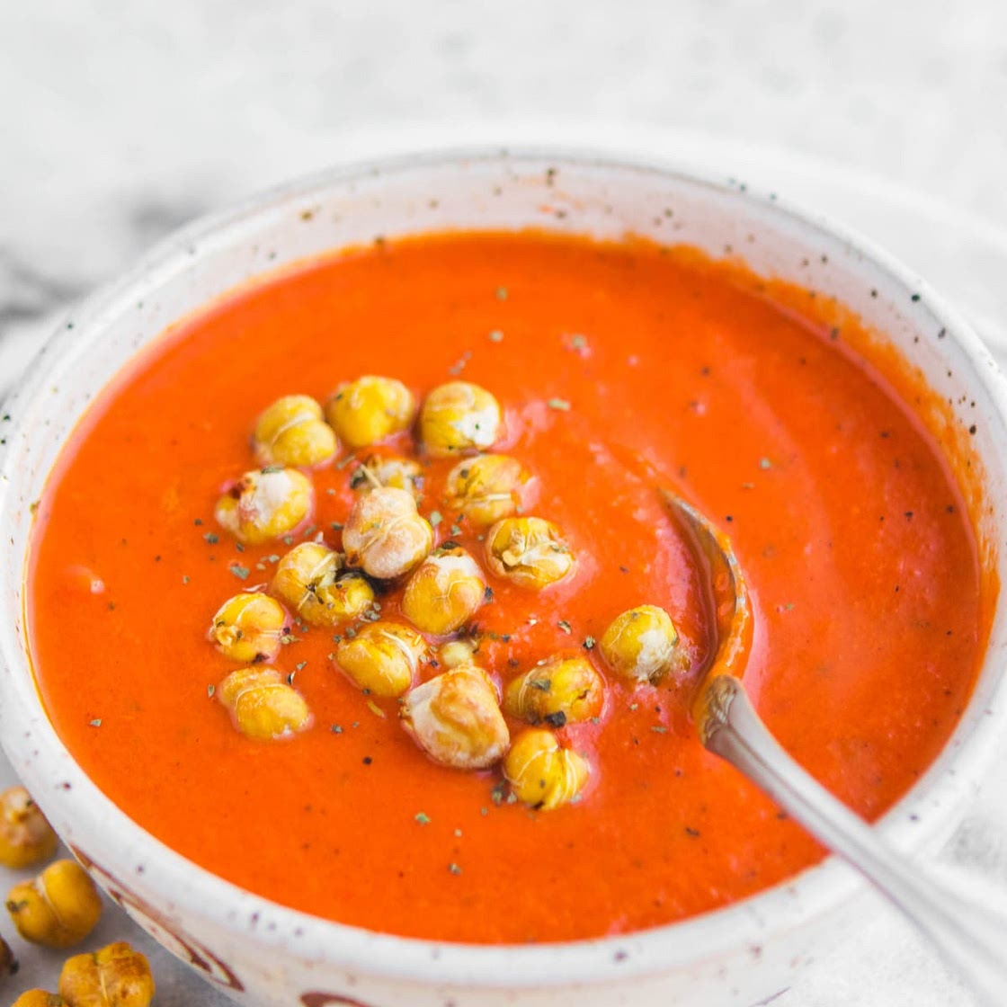 Vegan Tomato & Red Pepper Soup