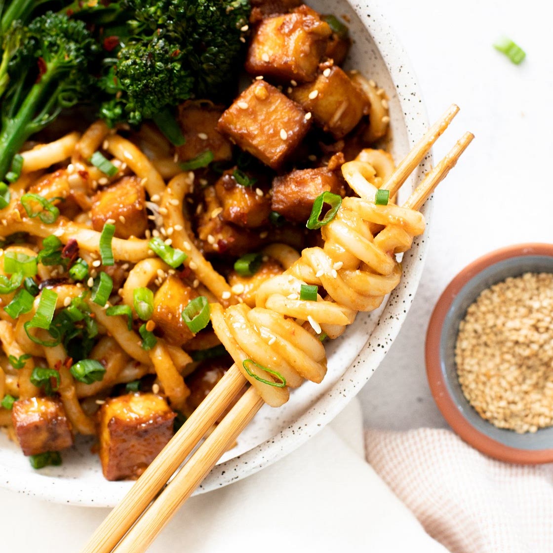 Spicy Peanut Udon Noodle Bowls