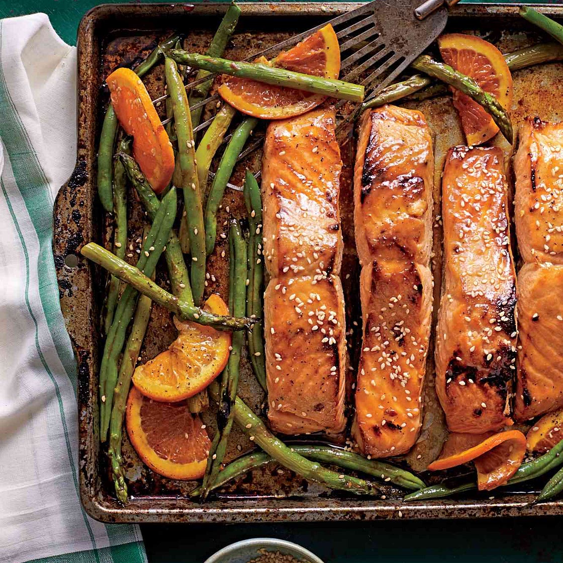 Honey-Soy-Glazed Salmon With Veggies And Oranges