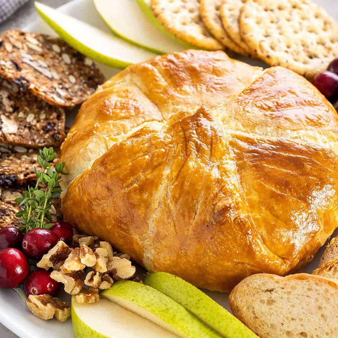 Baked Brie in Puff Pastry