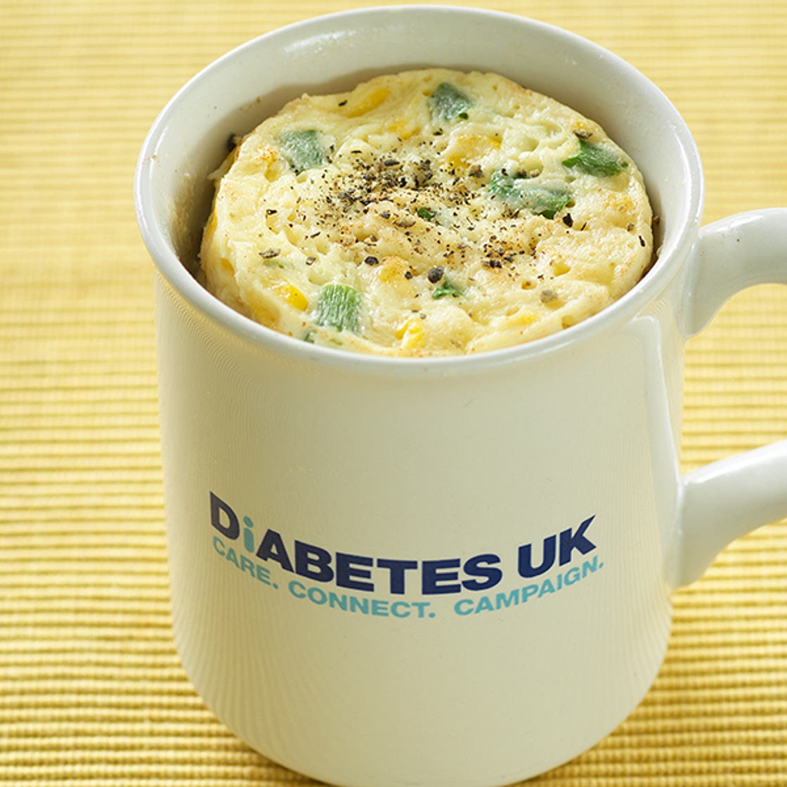 Microwave mug: Cheesy chive and pea muffin