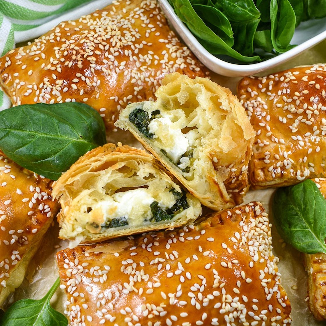 Spinach and Feta Puff Pastry Parcels
