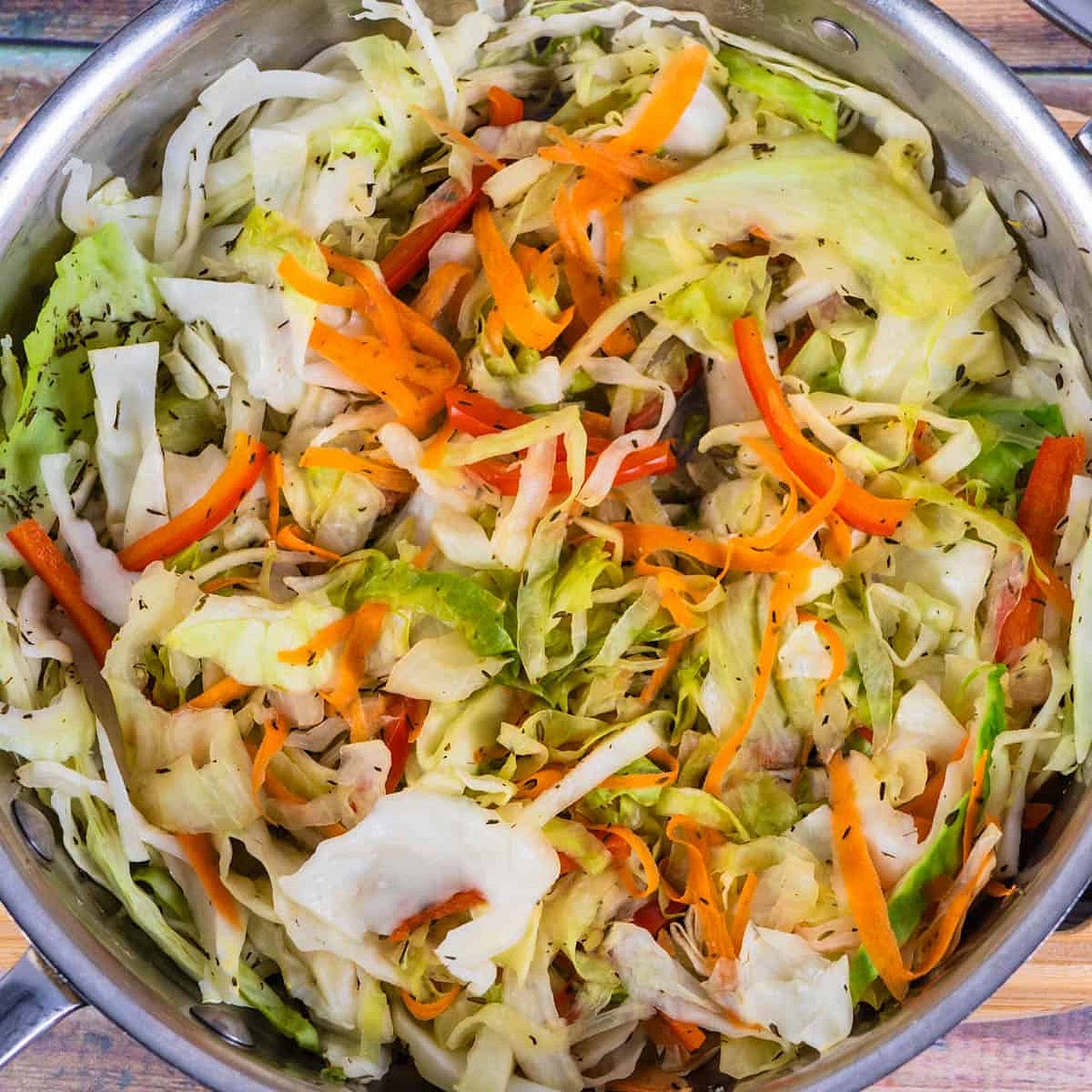 Jamaican Steamed Cabbage Recipe (Easy)