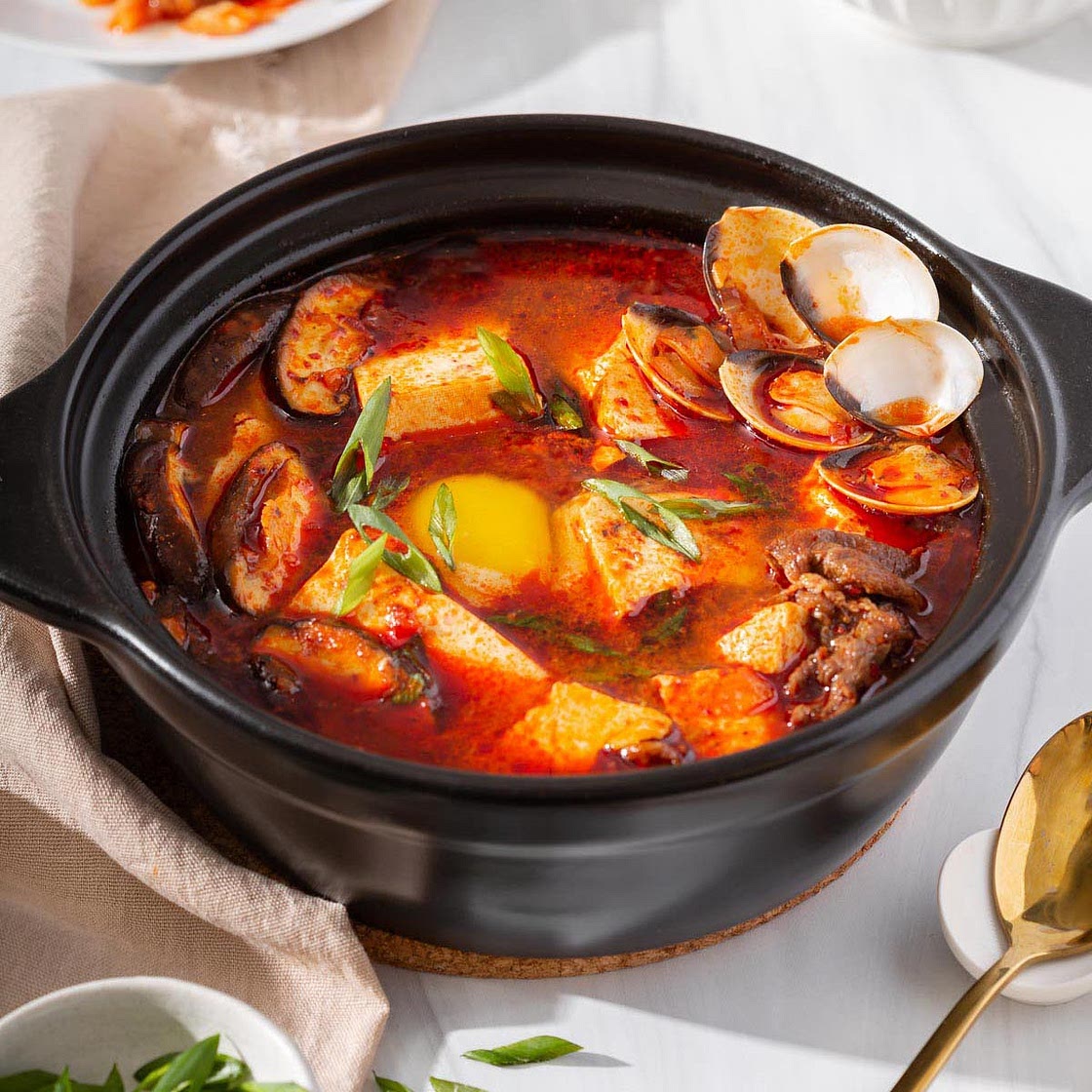 Korean Spicy Soft Tofu Soup (Soondubu Jjigae)