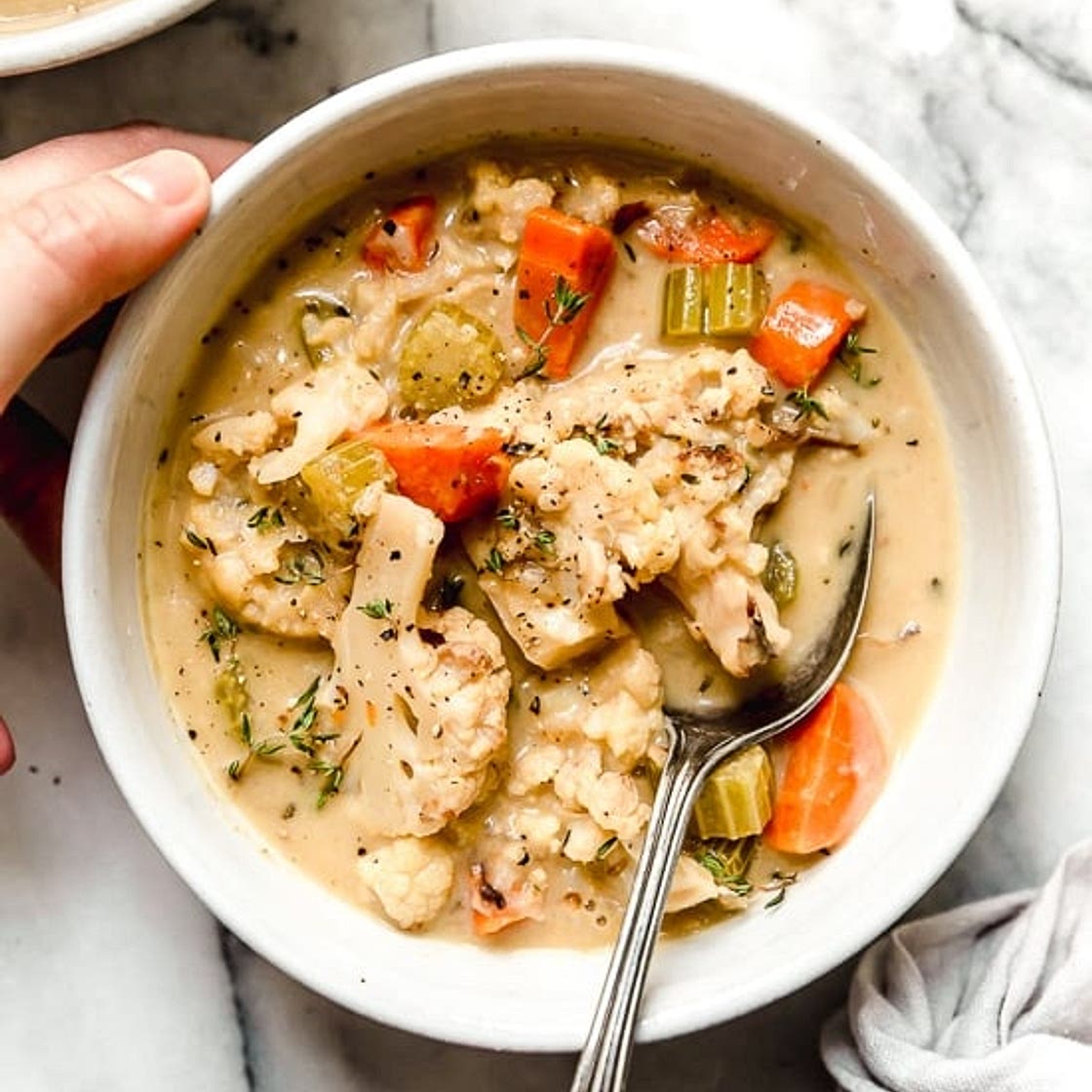 Creamy Roasted Cauliflower Chowder