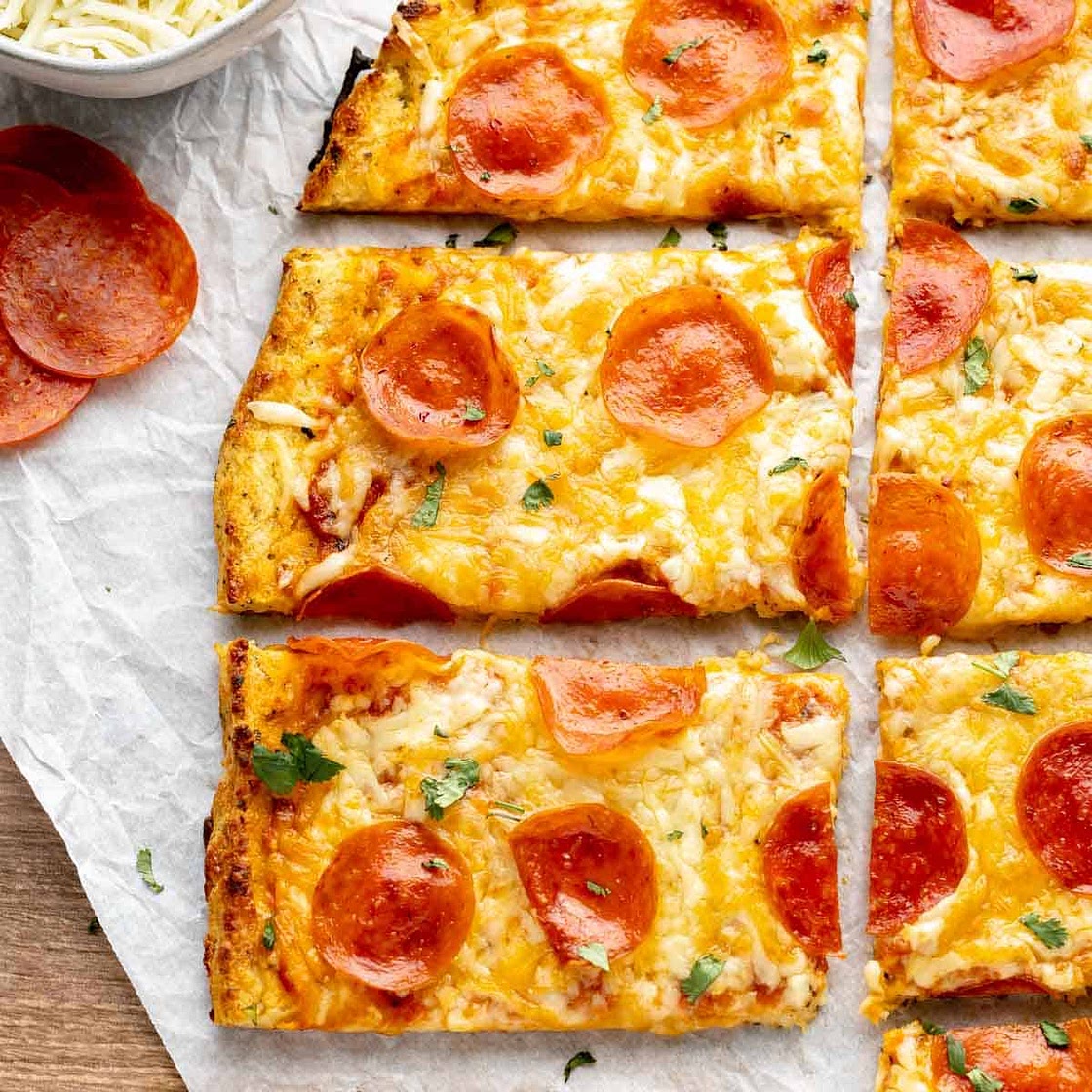 Easy Cauliflower Pizza Crust (That Won't Fall Apart)