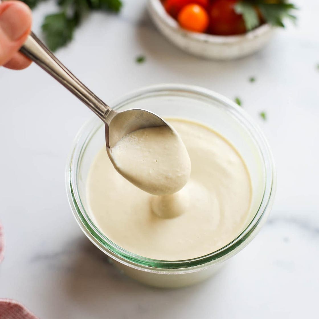 How To Make Vegan Alfredo Sauce (Easy!)