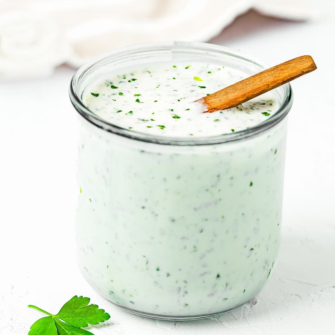 Venezuelan Garlic Sauce (Salsa de Ajo Venezolana)