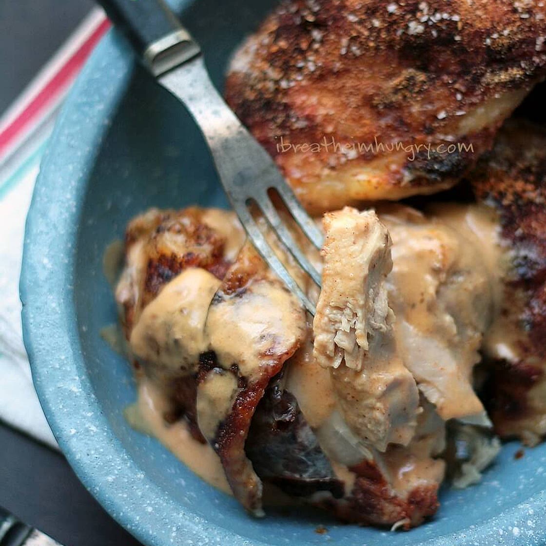 Keto Baked Chicken Thighs with Sour Cream Gravy