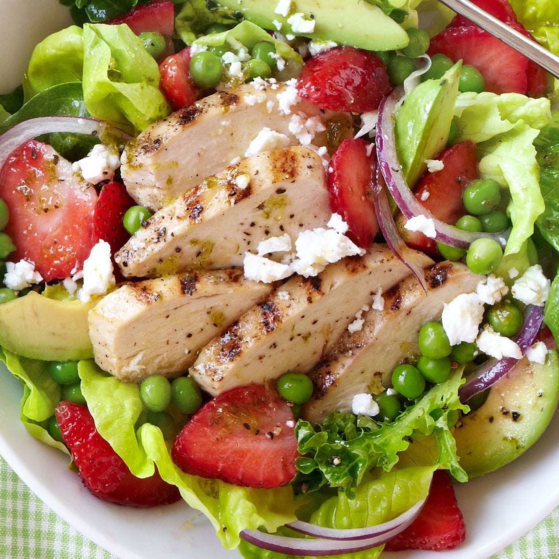 Grilled Chicken-and-Strawberry Cobb Salad