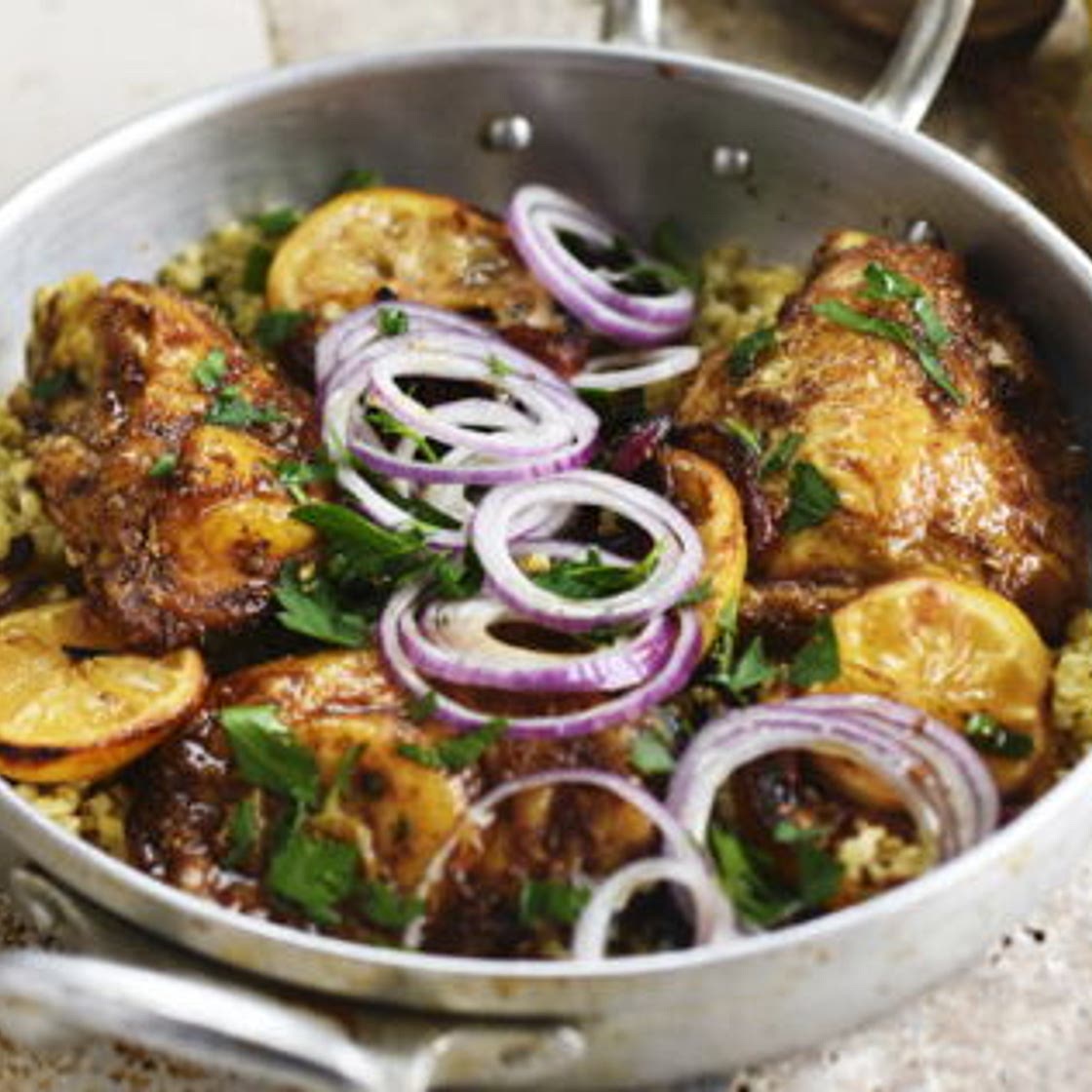 Poulet épicé à la libanaise au citron et oignons rouges