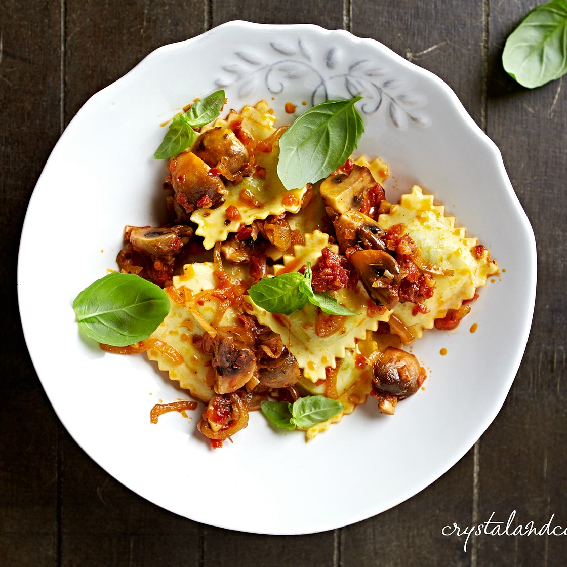 Easy Crockpot Ravioli