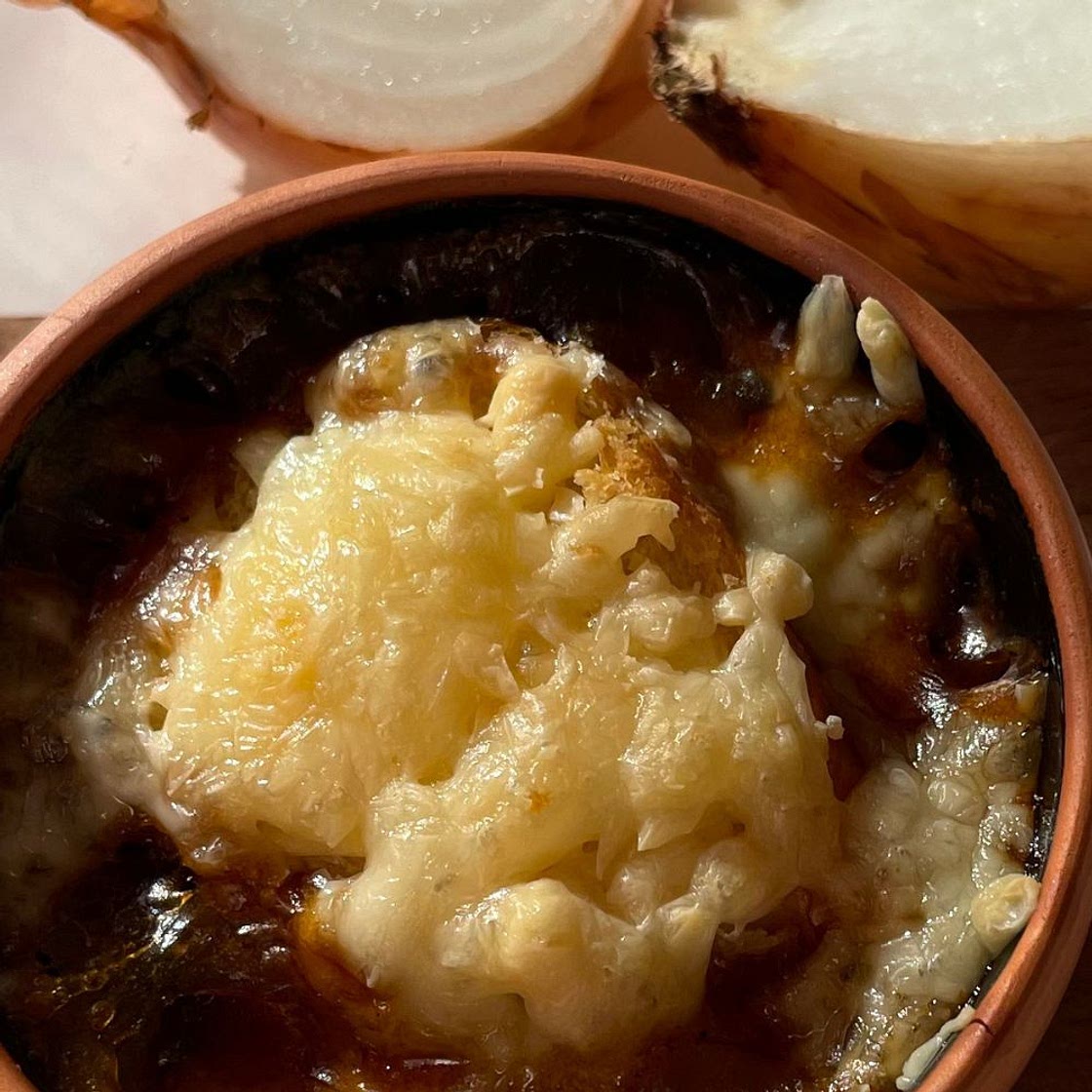 French Onion Soup with Worcestershire Sauce