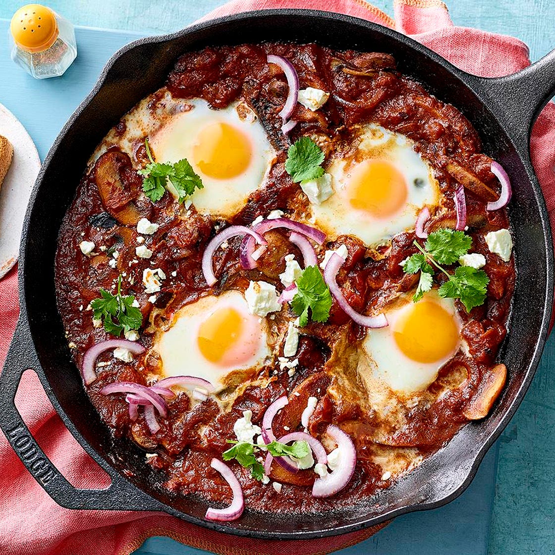 Smoky mushroom chipotle eggs