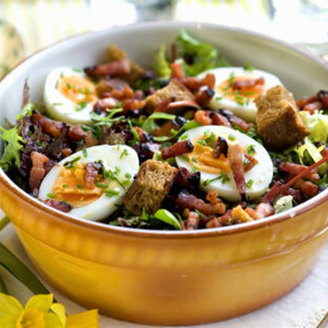 Grande salade lyonnaise