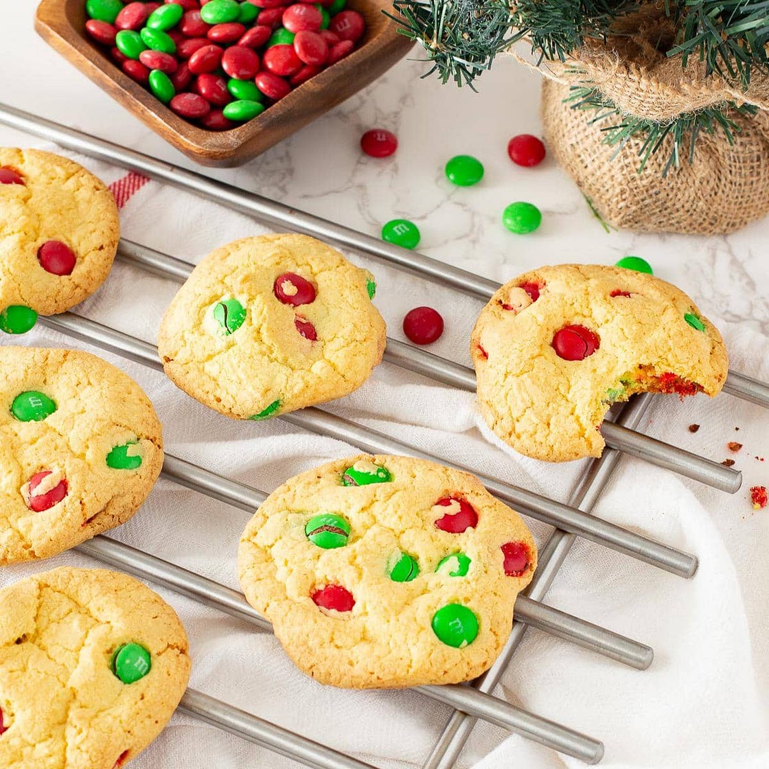 Best Easy Christmas Cookies With Only A Few Ingredeients
