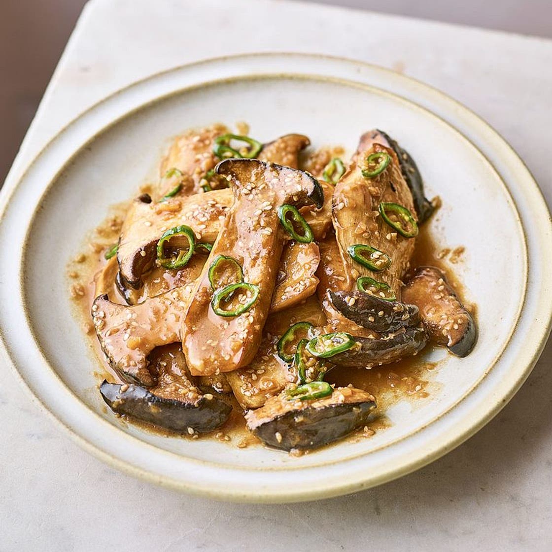 Korean king oyster mushrooms (seasongi beoseot bokkeum)