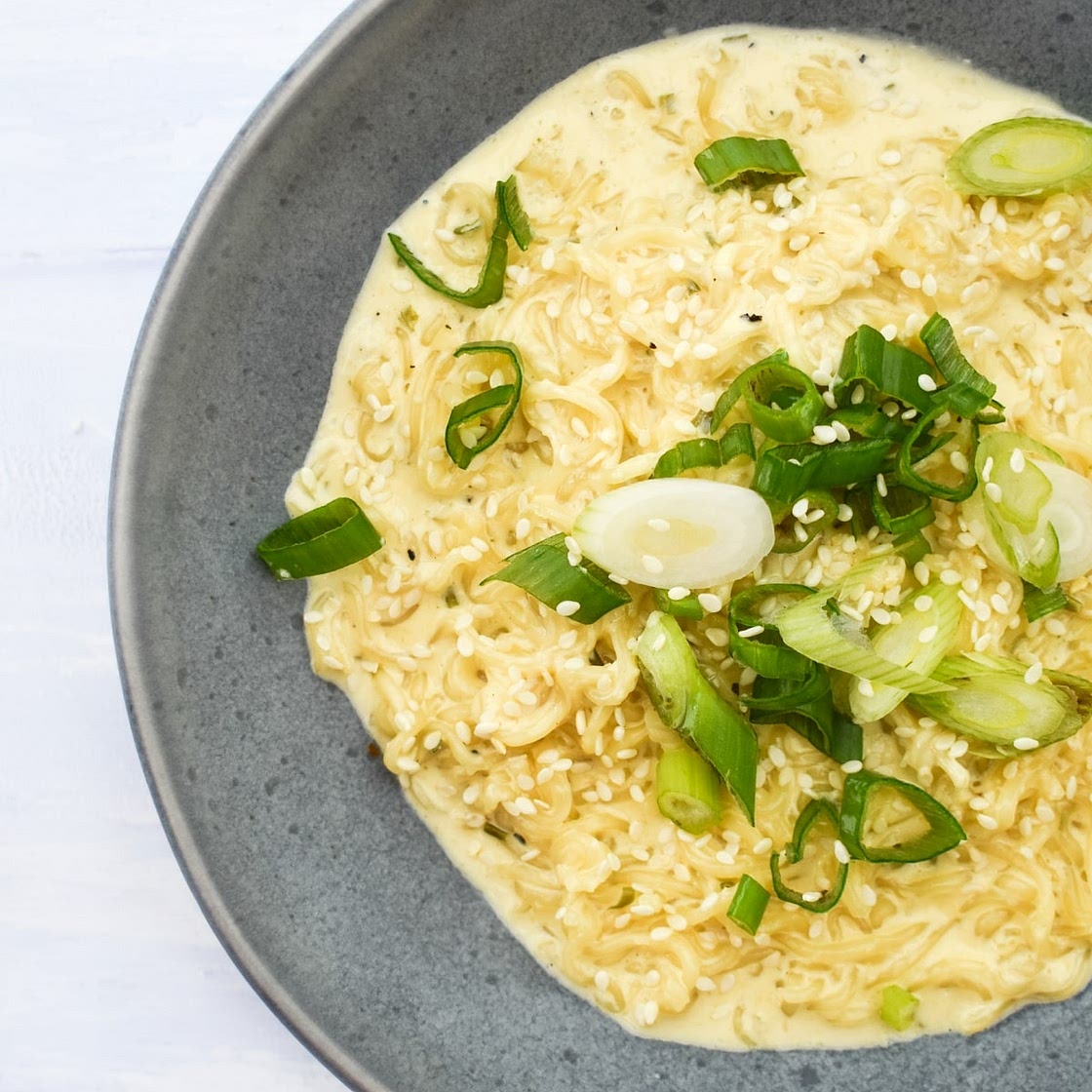Vegan 2-Minute Cheese & Onion Ramen Noodles