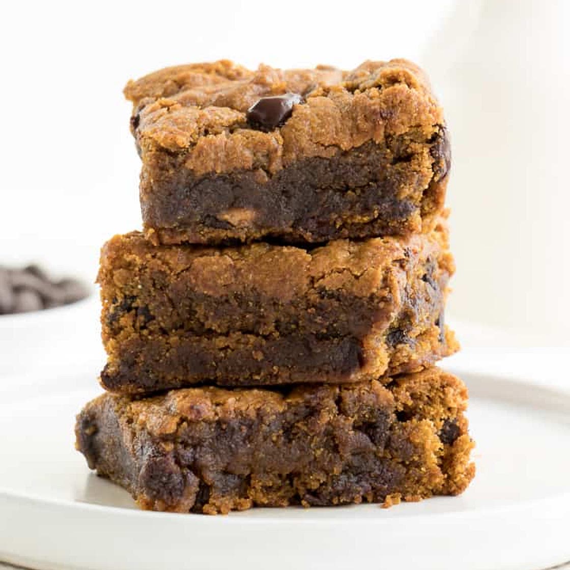 Gooey Chocolate Chip Pumpkin Bars