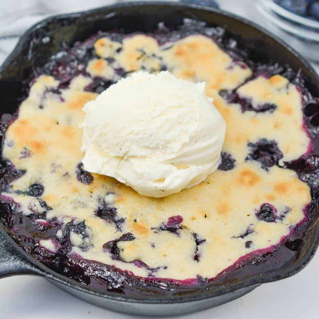 Easy Blueberry Cobbler