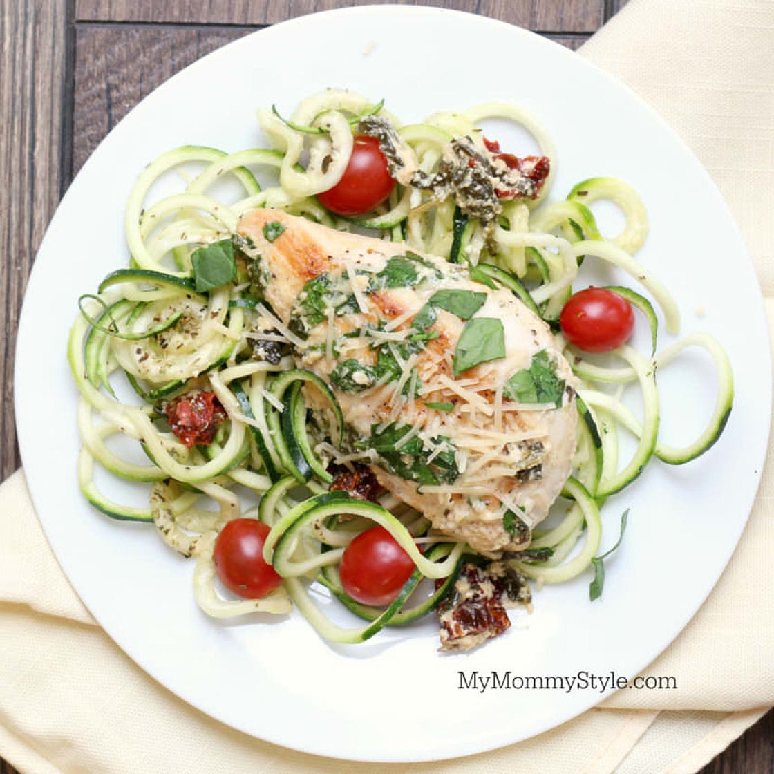 Lean and Green Garlic Chicken with Zoodles
