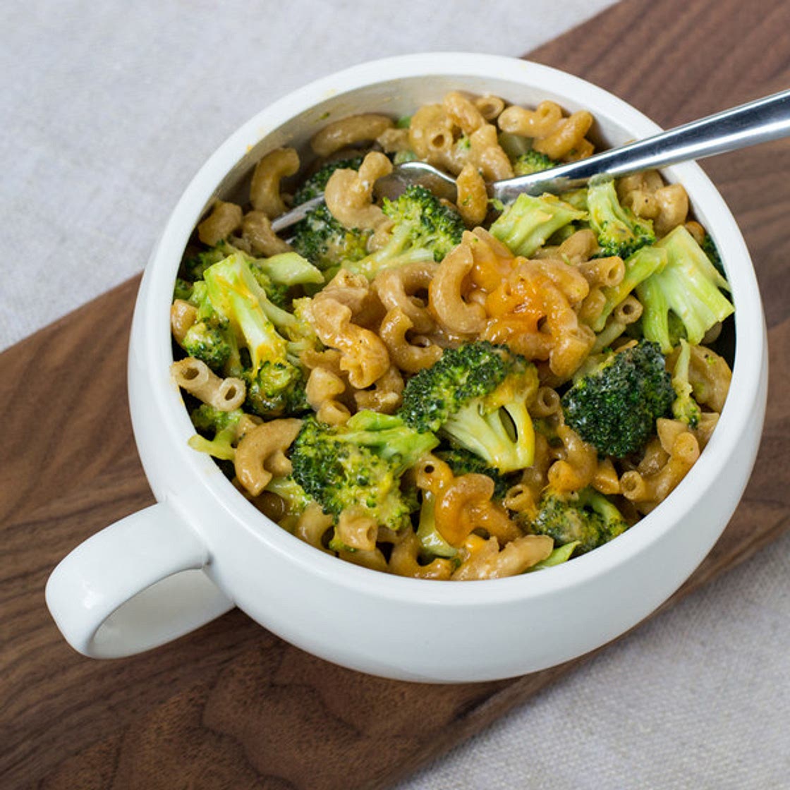 Skillet Broccoli Mac 'n' Cheese