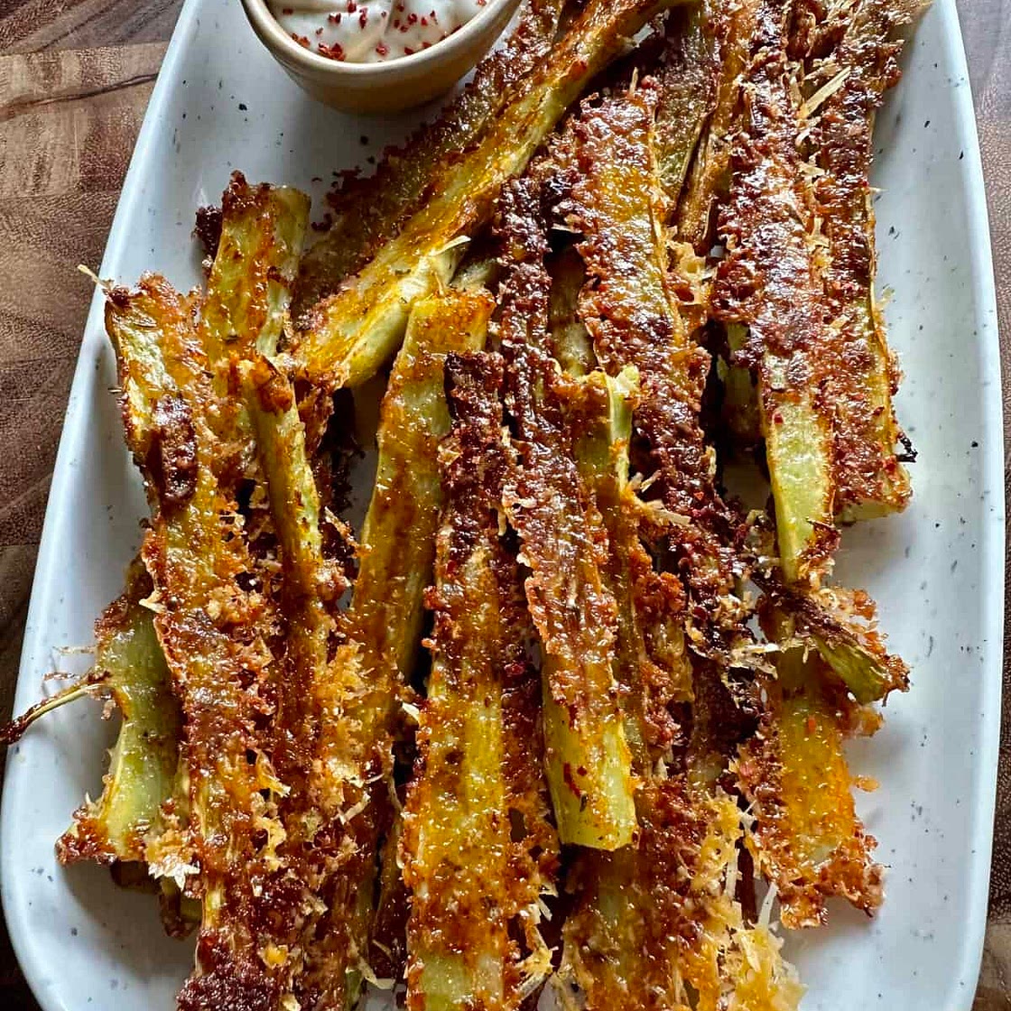Crispy Parmesan Broccoli Sticks