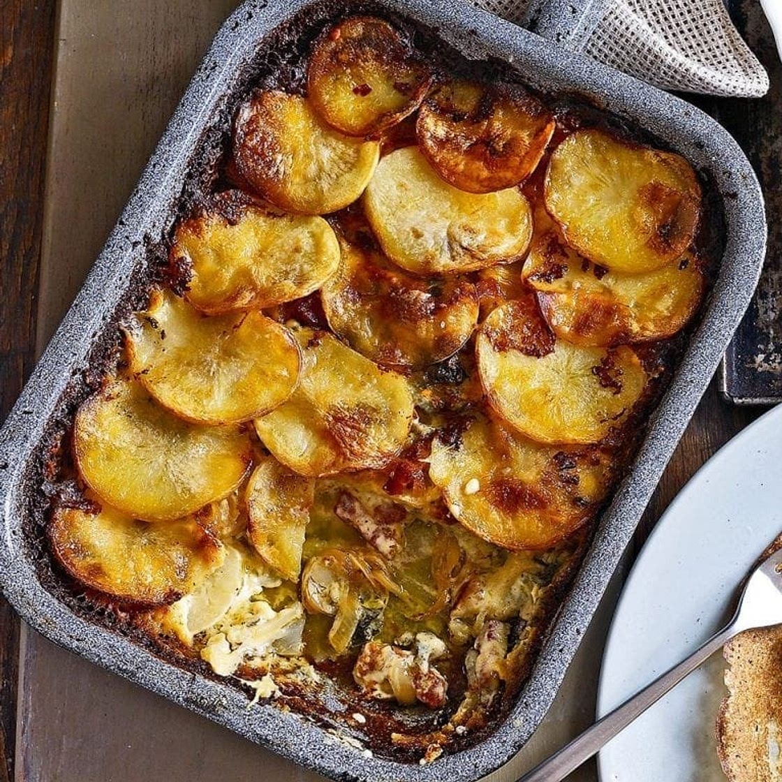 Stilton and bacon gratin