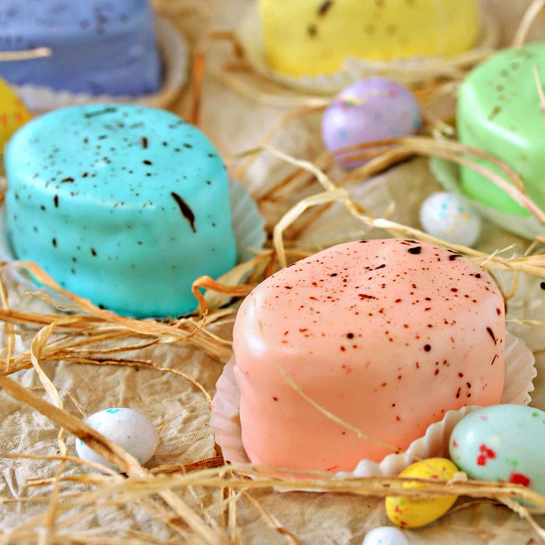 Easter Egg Petit Fours