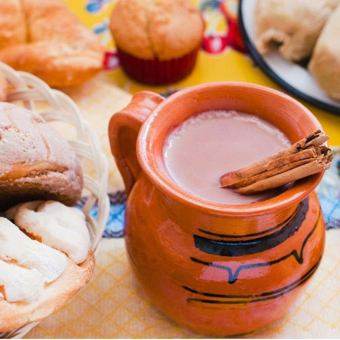 Cremoso atole de avena, manzana y canela, ¡en menos de 20 minutos!