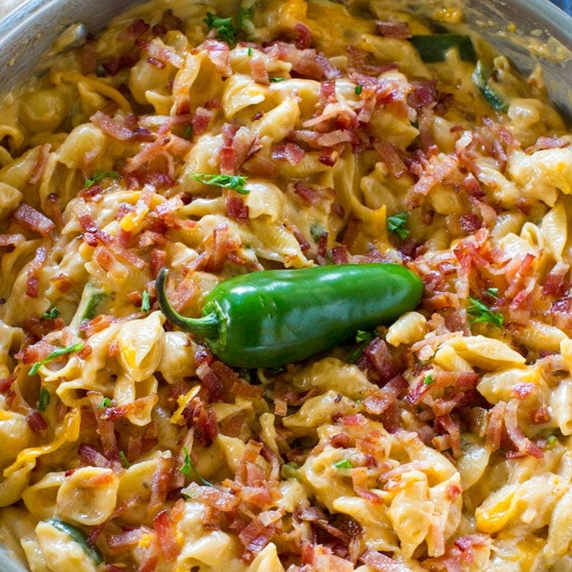 JALAPENO POPPER PASTA - ONE PAN