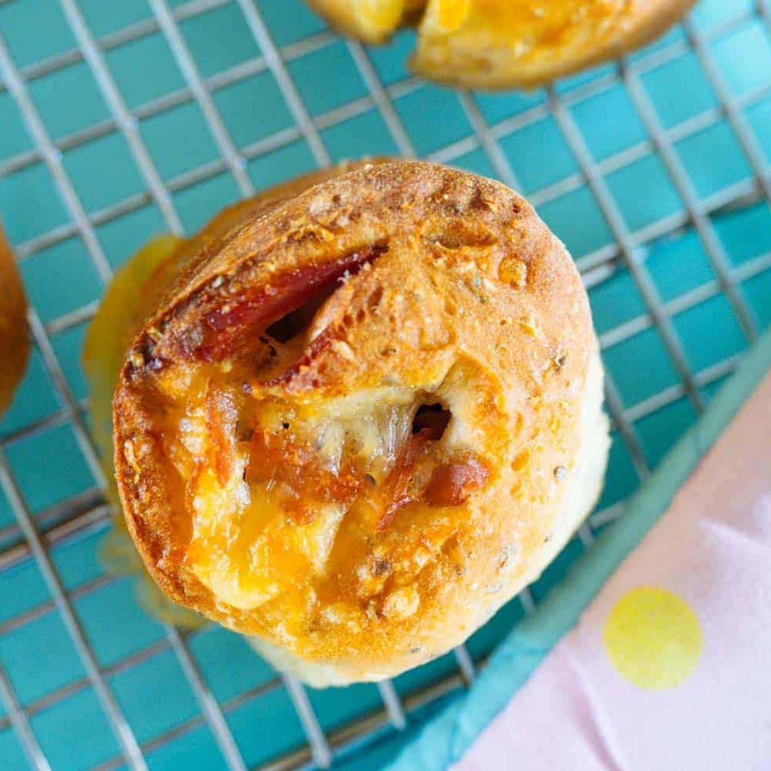 Enriched, even better yoghurt dough scrolls