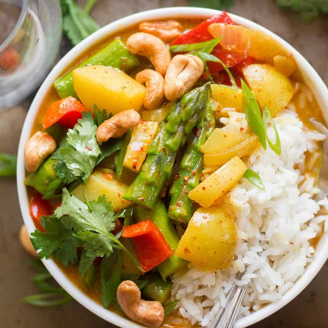 Golden Spring Vegetable Thai Curry