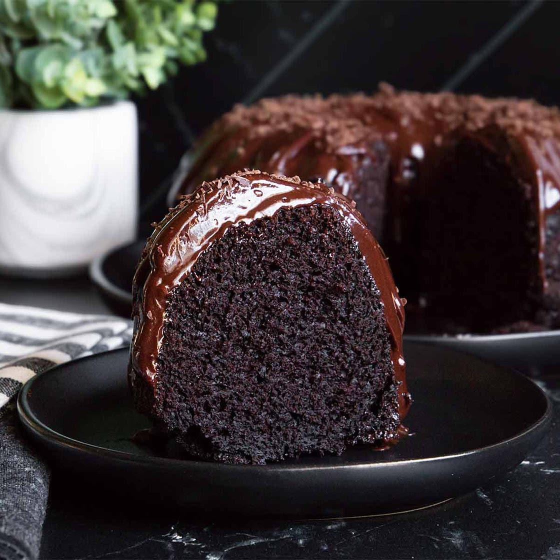 Easy Chocolate Bundt Cake Recipe