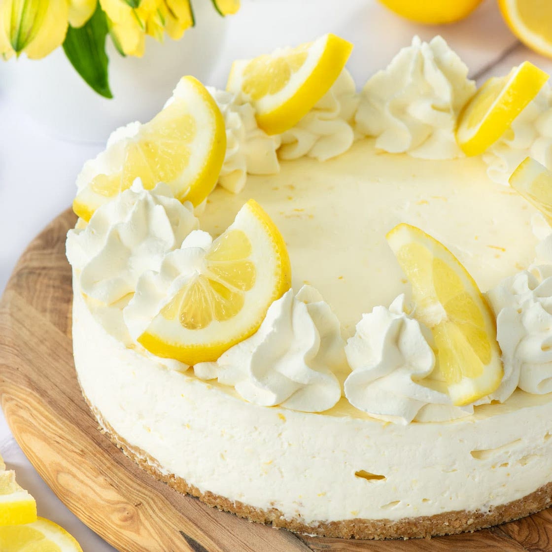 Easy Lemon Cheesecake (No Bake)