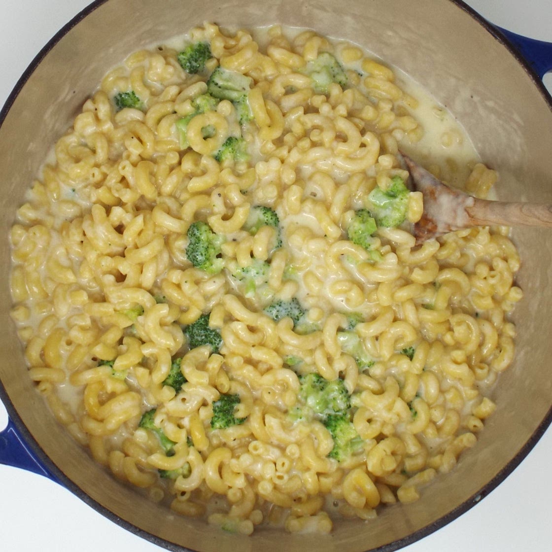 Broccoli and White Cheddar Mac and Cheese