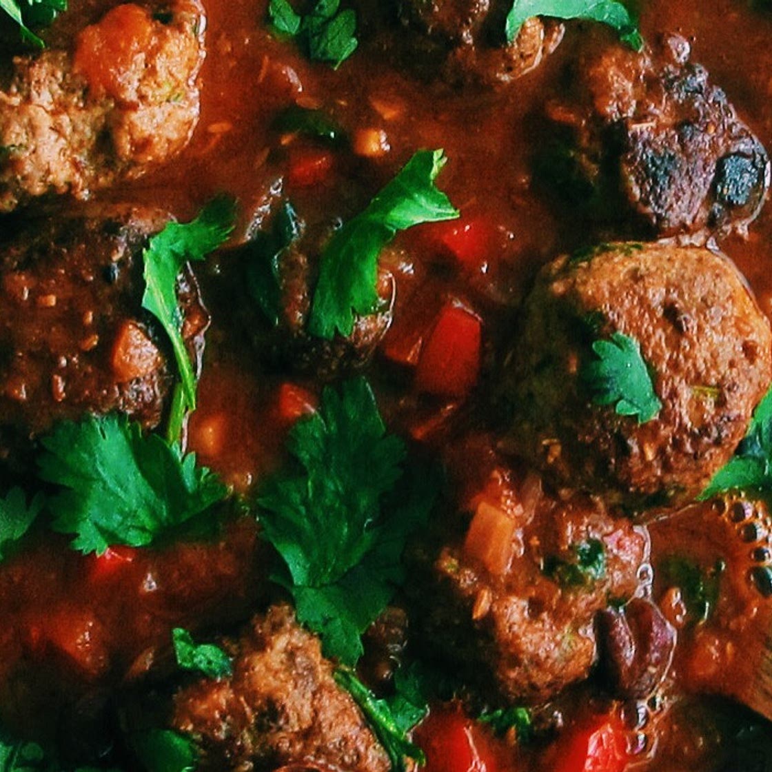 Meatball black bean chilli