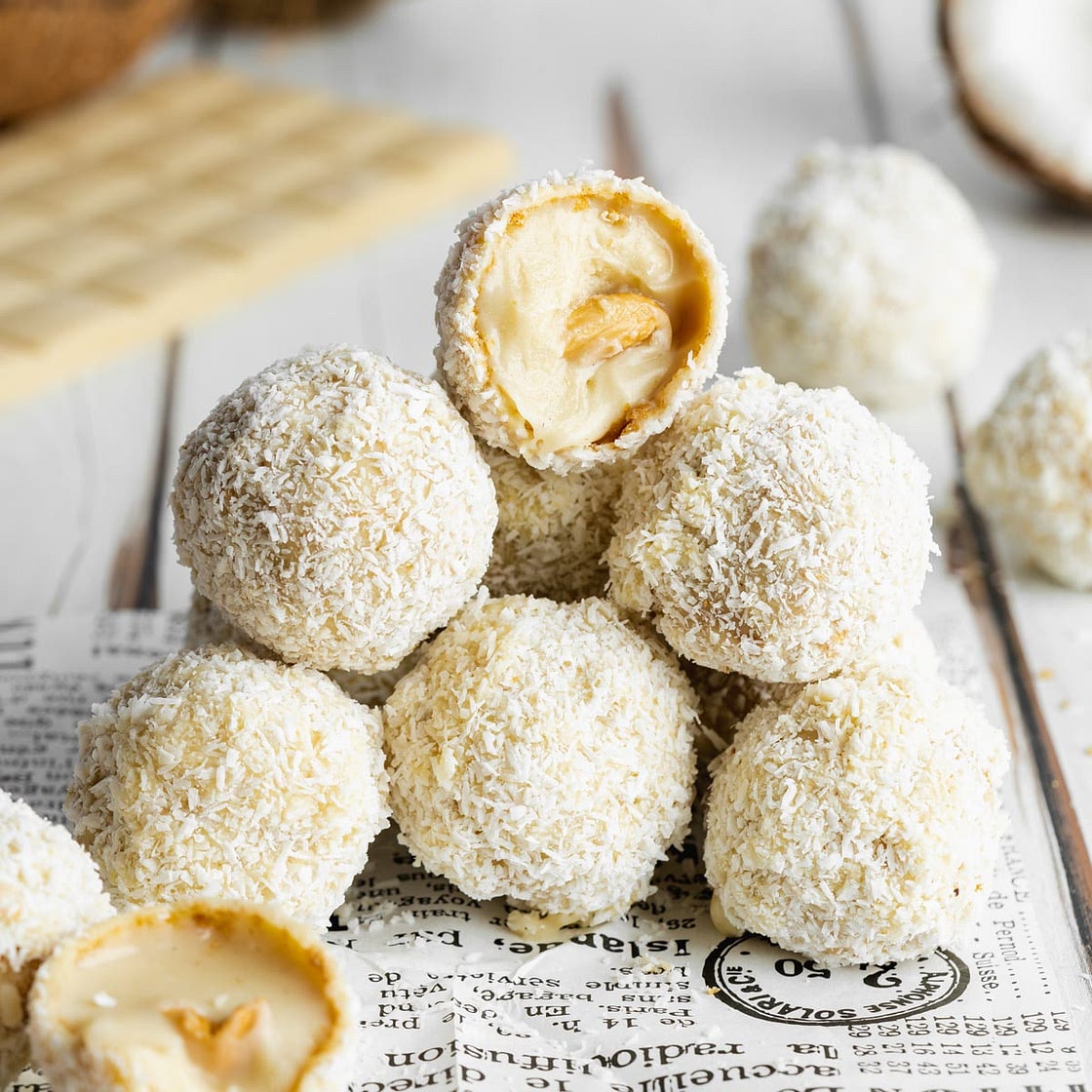 Vegan Raffaello (Coconut Truffles)